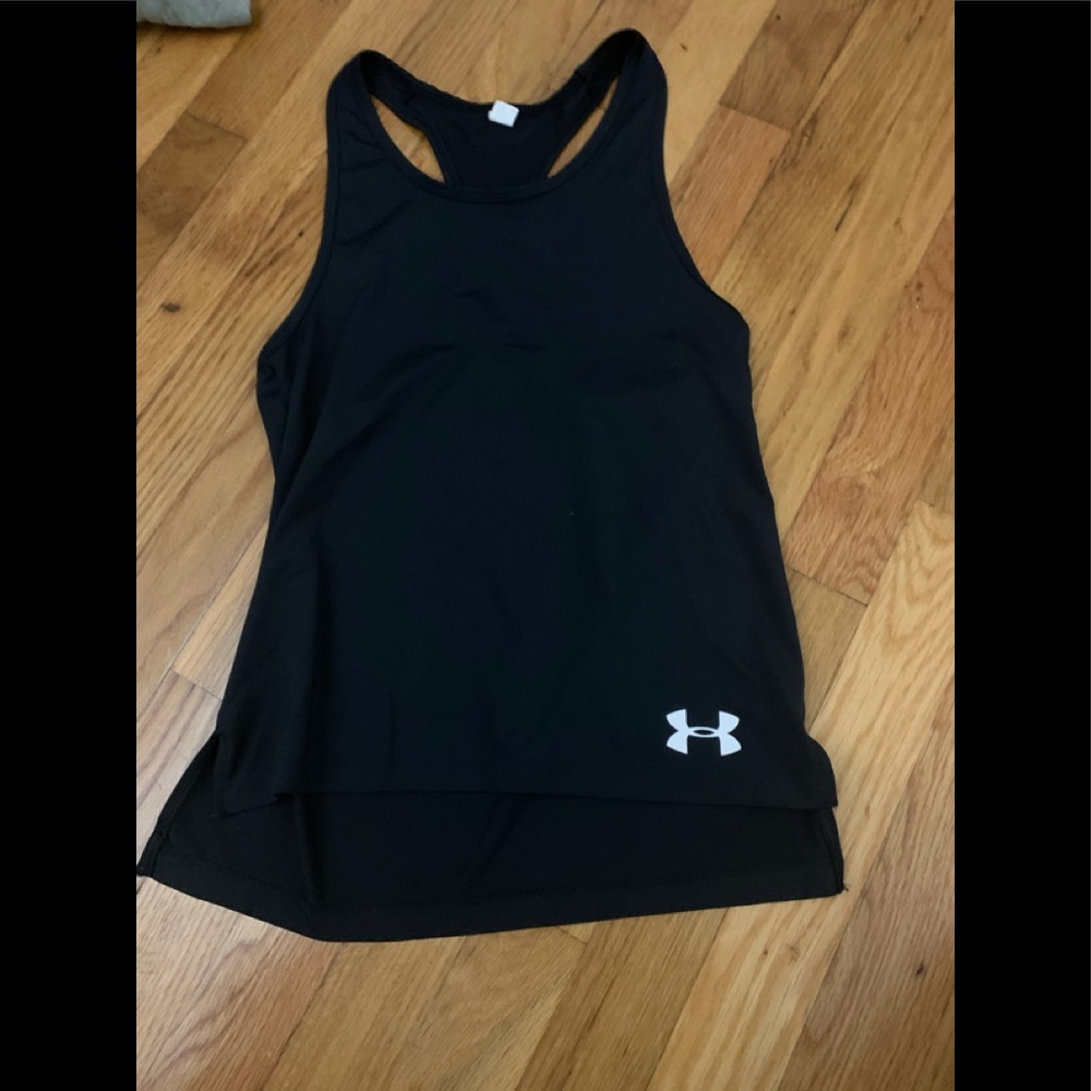 Black under armor tank top kids L/adult XS 🌼
